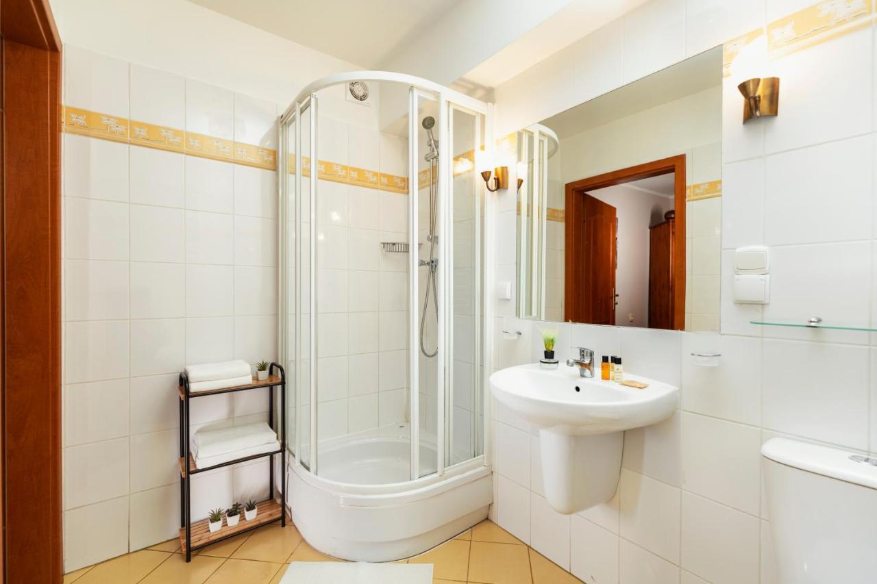 Villa Toscania-Check In 24H Poznan Luaran gambar